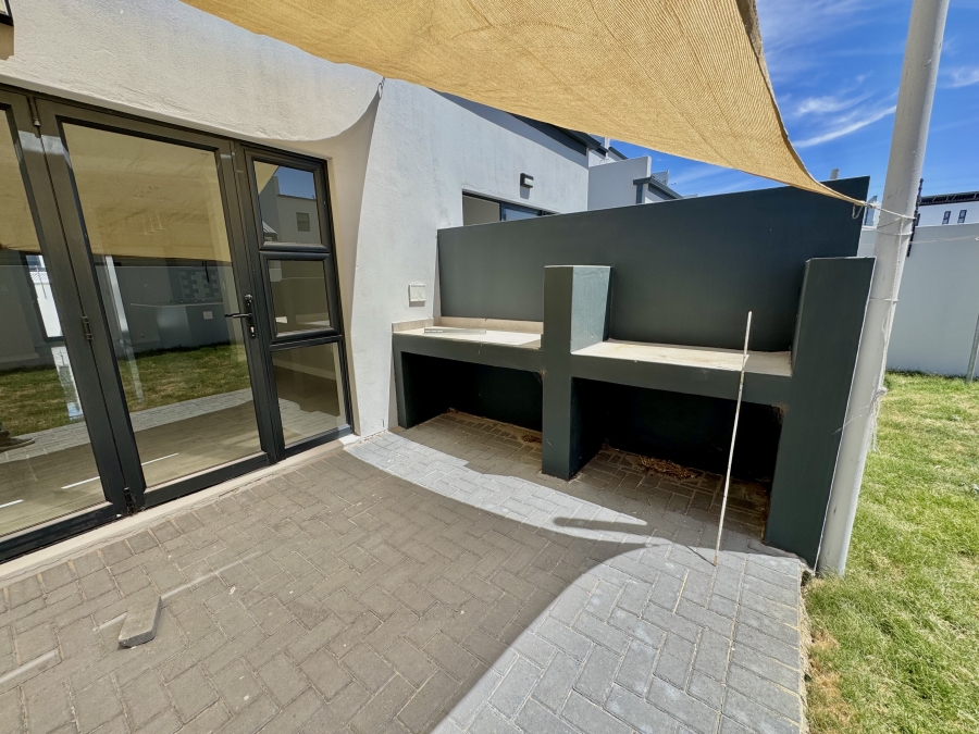 4 Bedroom Property for Sale in Sandown Western Cape